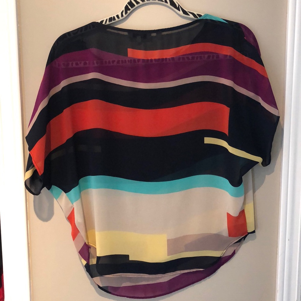 Guess Color Block Tee - Picture 3 of 3